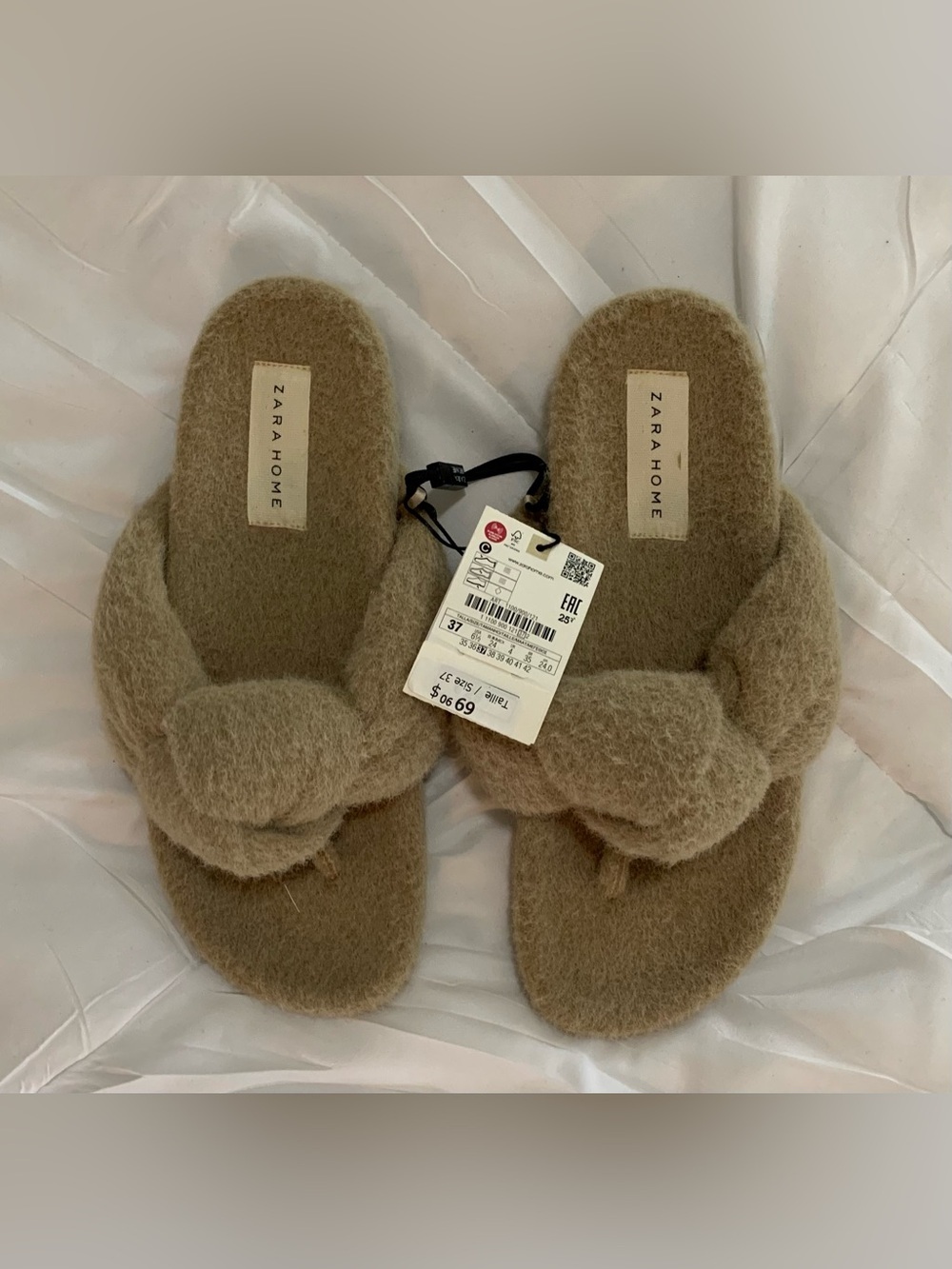 New Zara sandal Size 6 1/2